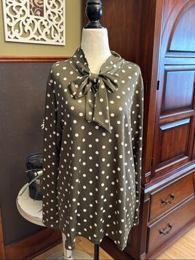 🆕 Jules & Leopold Olive Green Polka Dot Bow Neck Long Sleeve Top, NWT, Size 1X